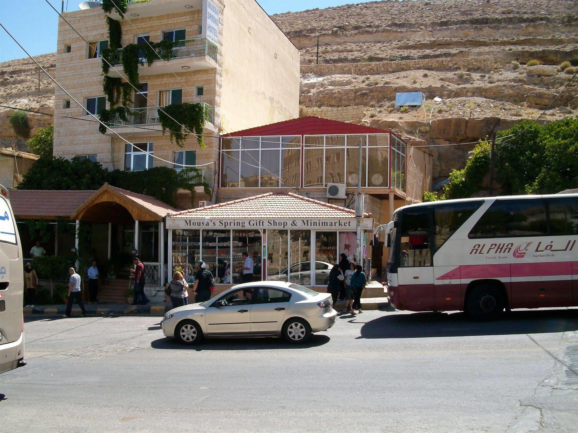 Mussa Spring Hotel Wadi Musa Exterior photo